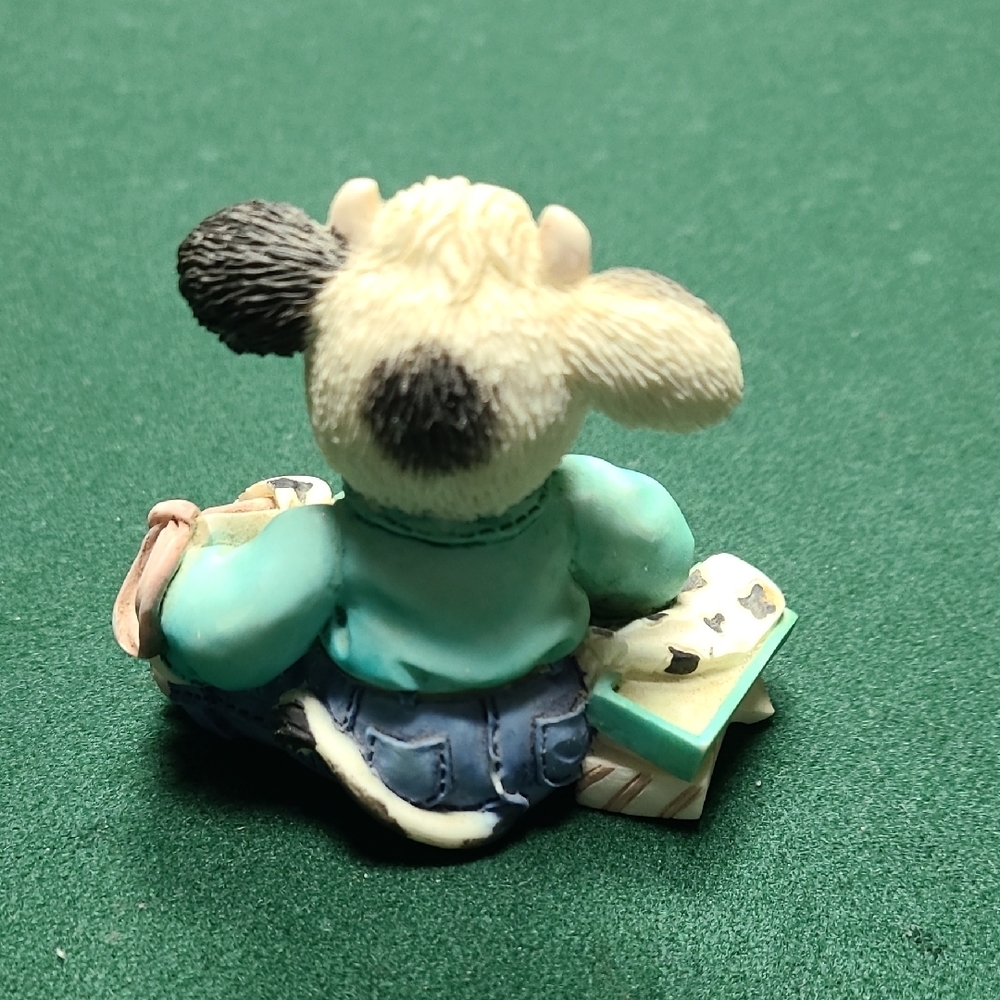 Adorable Cow Figurine for Small Pets - Picture 3 of 3